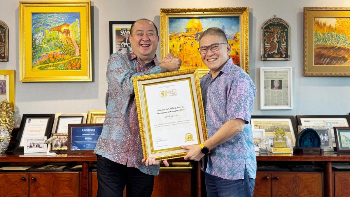 Smailing Tour Named Indonesia’s Leading Travel Management Company 2026 ...